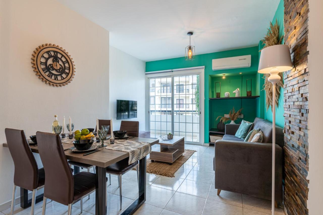 Araminta 2-Bedroom Apartment In Ларнака Экстерьер фото